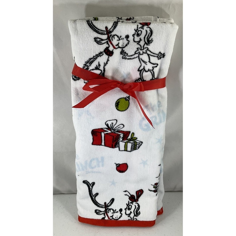 Dr. Suess How the Grinch Stole Christmas Holiday Hand Towels 2 pack